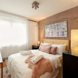 vizitați hotelul