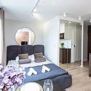 Mianowskiego 24 Red - Wifi Smart Tv W Pelni Wyposazona Kuchnia Apartament Warszawa
