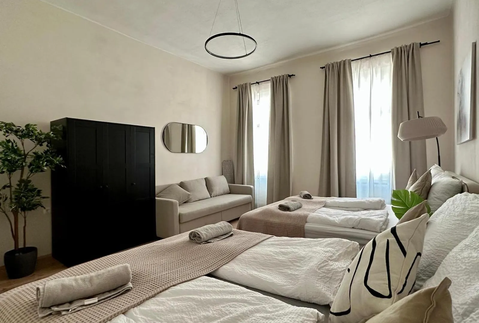 Spacious Apartment, 3 Min To U6 Metro Viena Austria