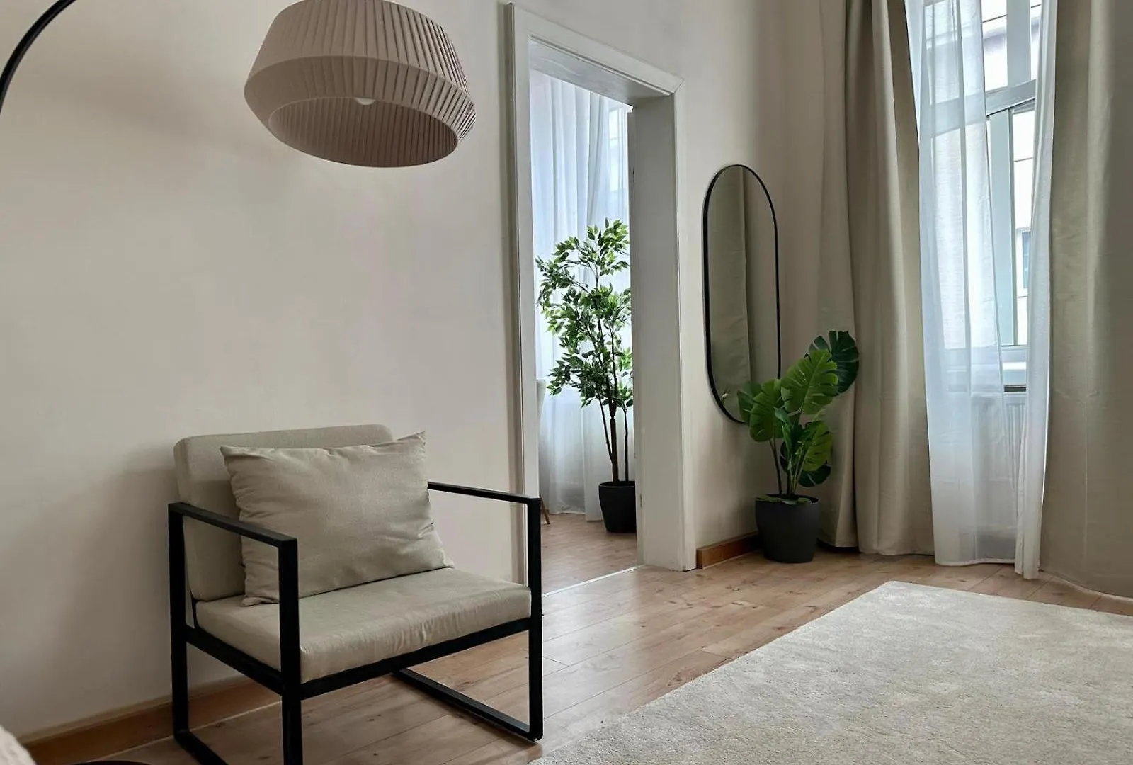 Apartament Spacious Apartment, 3 Min To U6 Metro Viena