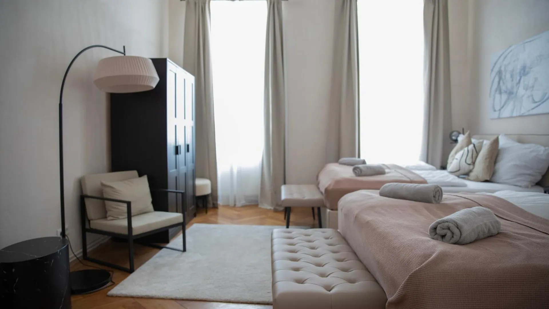 Spacious Apartment, 3 Min To U6 Metro Viena