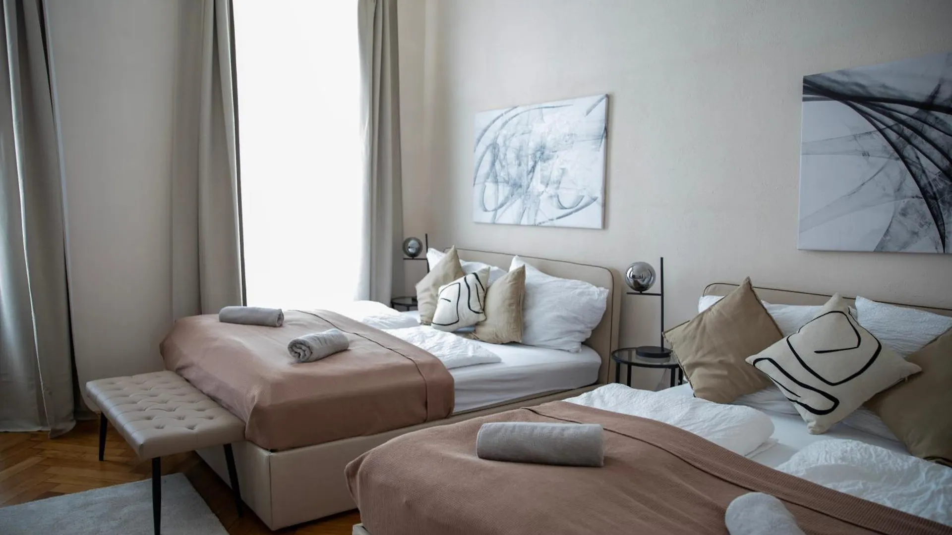 Spacious Apartment, 3 Min To U6 Metro Viena Austria