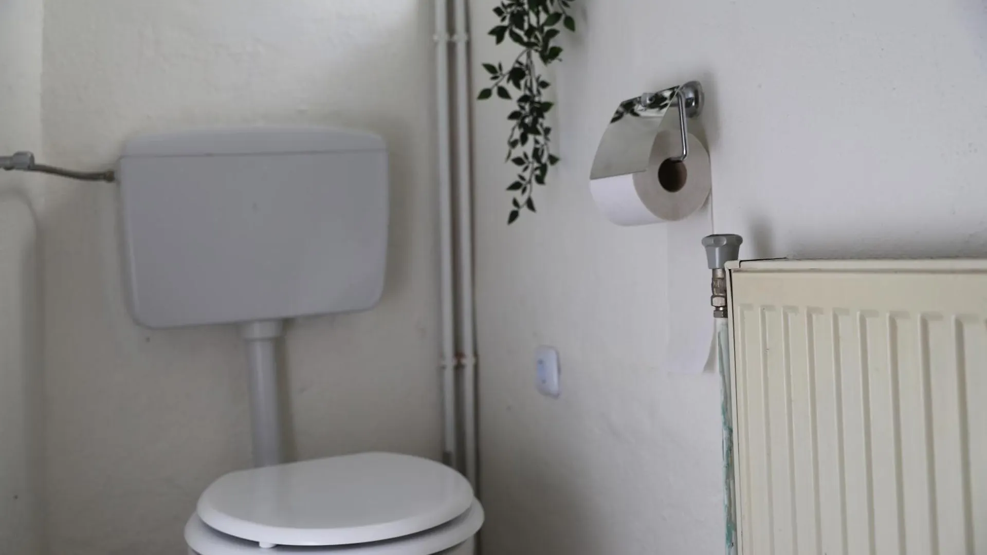 Spacious Apartment, 3 Min To U6 Metro Viena Apartament